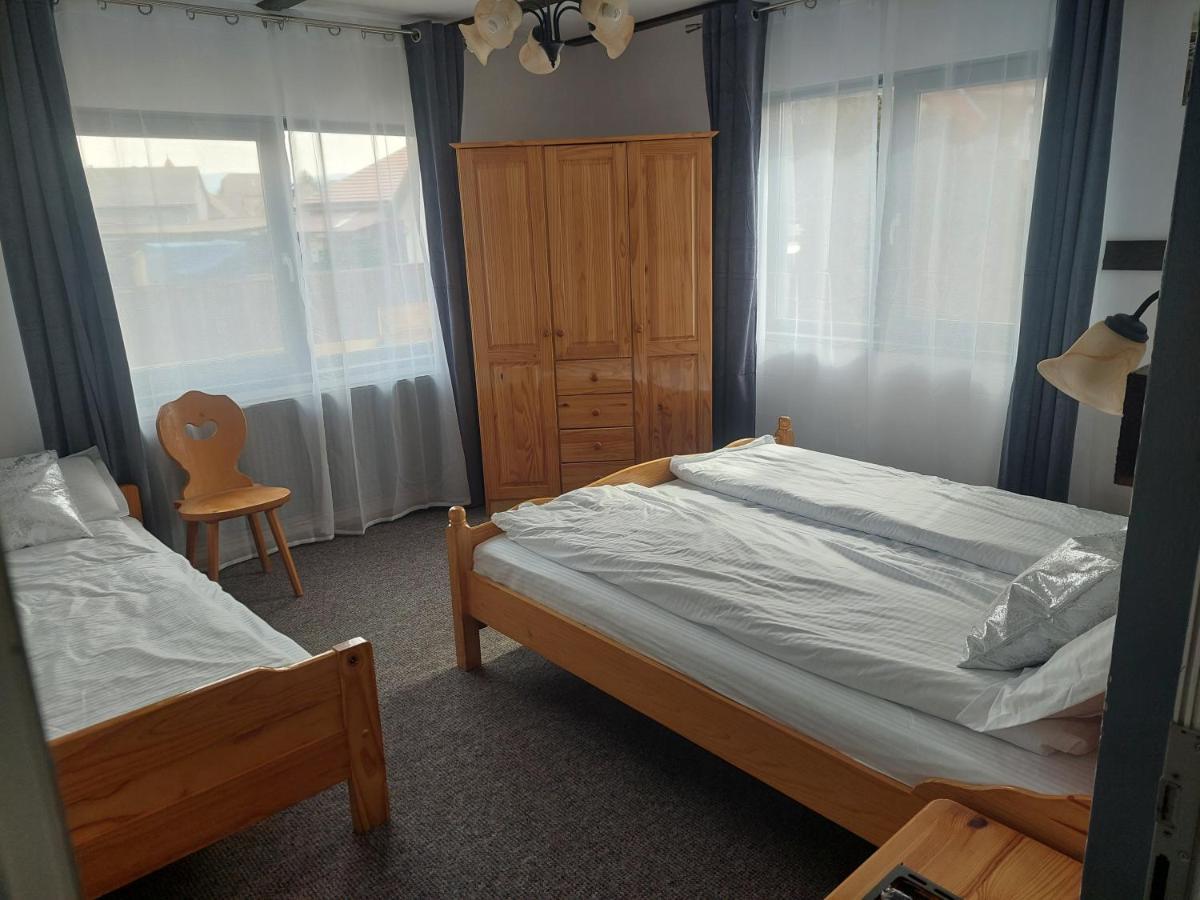 Morrison Apartments Миеркуря Чук Екстериор снимка